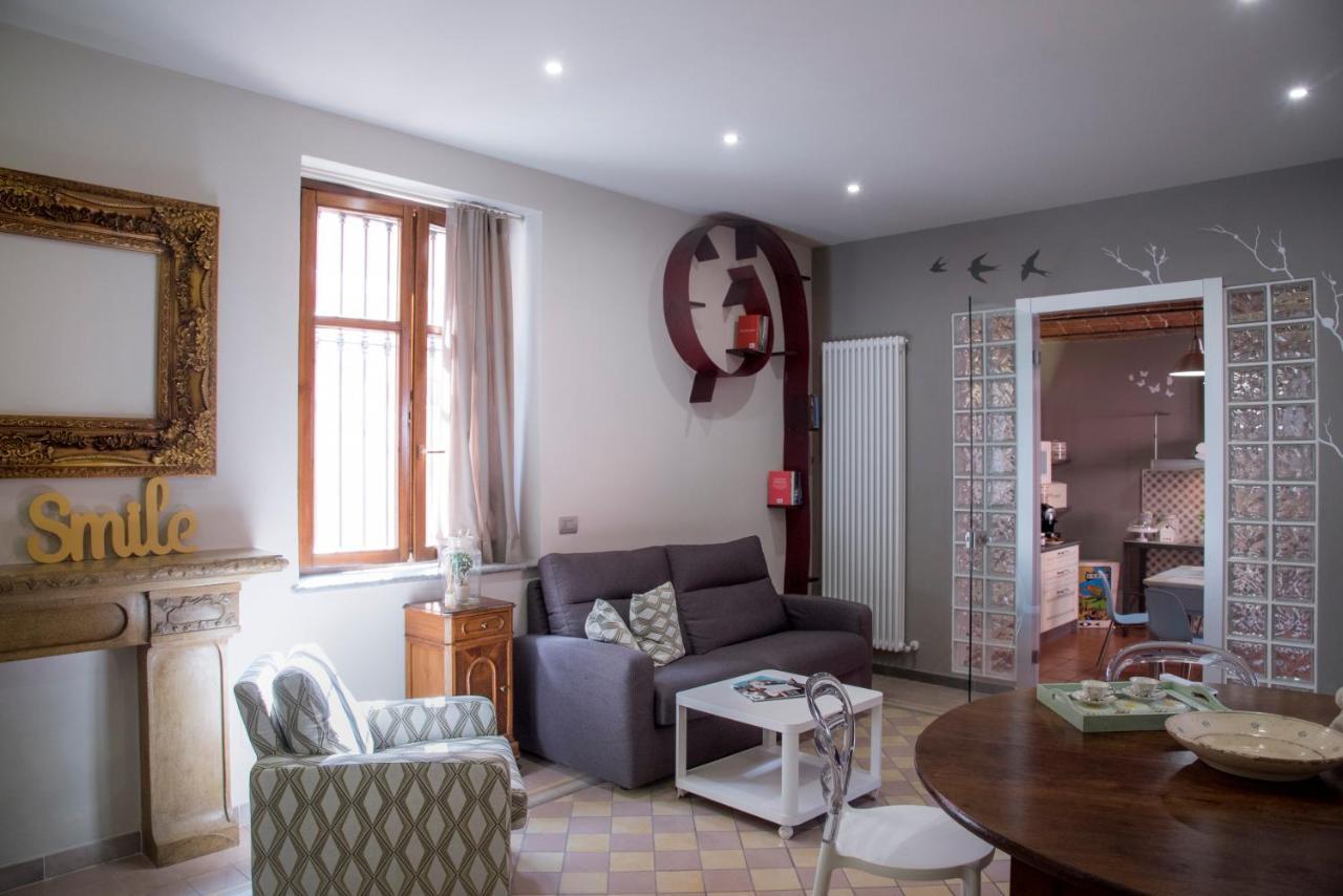 Appartamento Vacanze / Holiday Flat Farfalle&Rossobarbera Montegrosso d'Asti Экстерьер фото